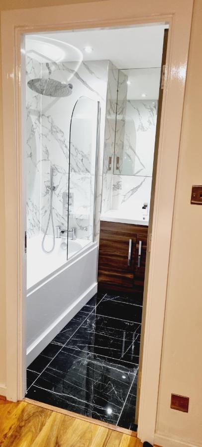 لندن Double King Suite, Canary Wharf Waterfront المظهر الخارجي الصورة