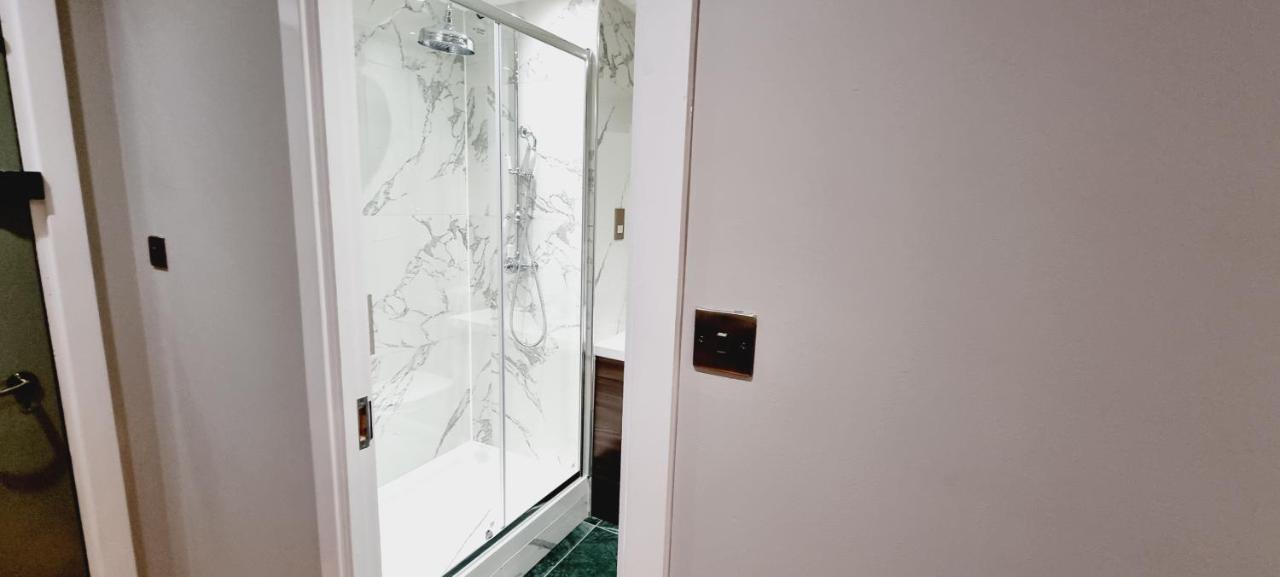 لندن Double King Suite, Canary Wharf Waterfront المظهر الخارجي الصورة